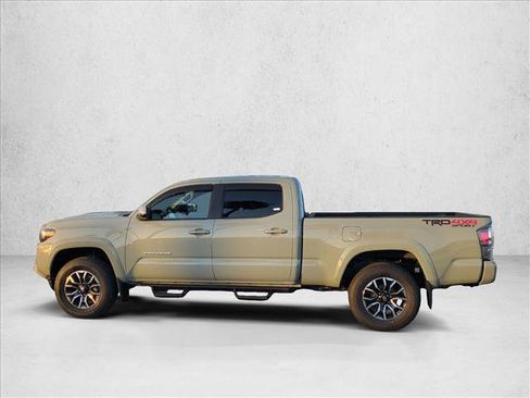 Used 2023 Toyota Tacoma TRD Sport AWD/4WD image 9