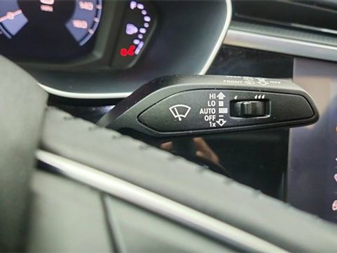 Used 2020 Audi Q3 2.0T Premium w/ Convenience Package image 45