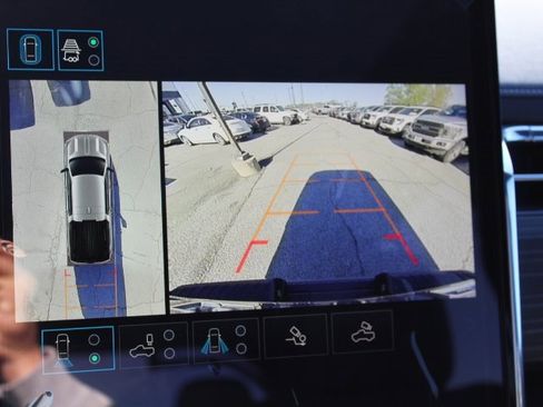 New 2025 GMC Sierra EV Denali image 17