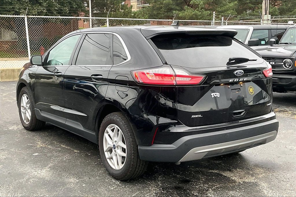 Used 2022 Ford Edge SEL w/ Convenience Package AWD/4WD image 10