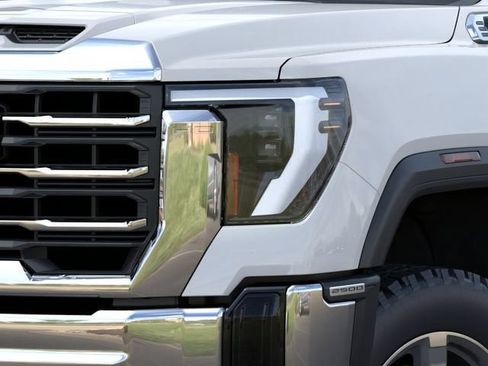 New 2026 GMC Sierra 2500 SLE w/ SLE Value Package; AWD/4WD image 10