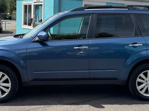 Used 2011 Subaru Forester 2.5X Premium w/ All-Weather Pkg AWD/4WD image 5