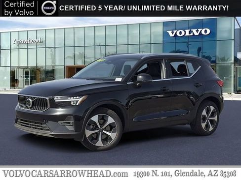 Certified 2025 Volvo XC40 B5 Plus w/ Protection Package Premier AWD/4WD image 1