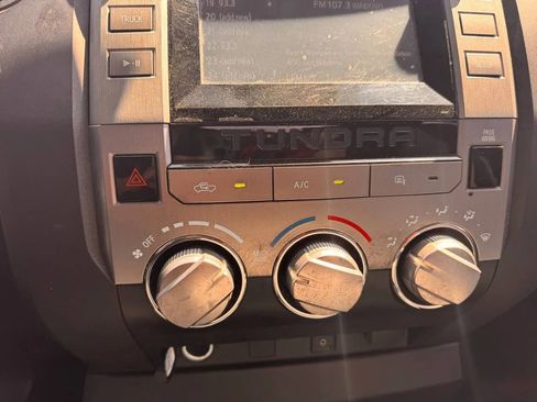 Used 2018 Toyota Tundra SR image 17