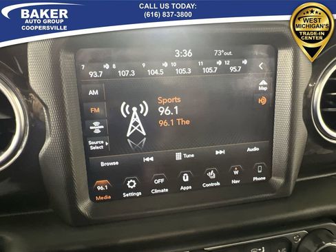 Used 2020 Jeep Wrangler Unlimited Sahara image 13