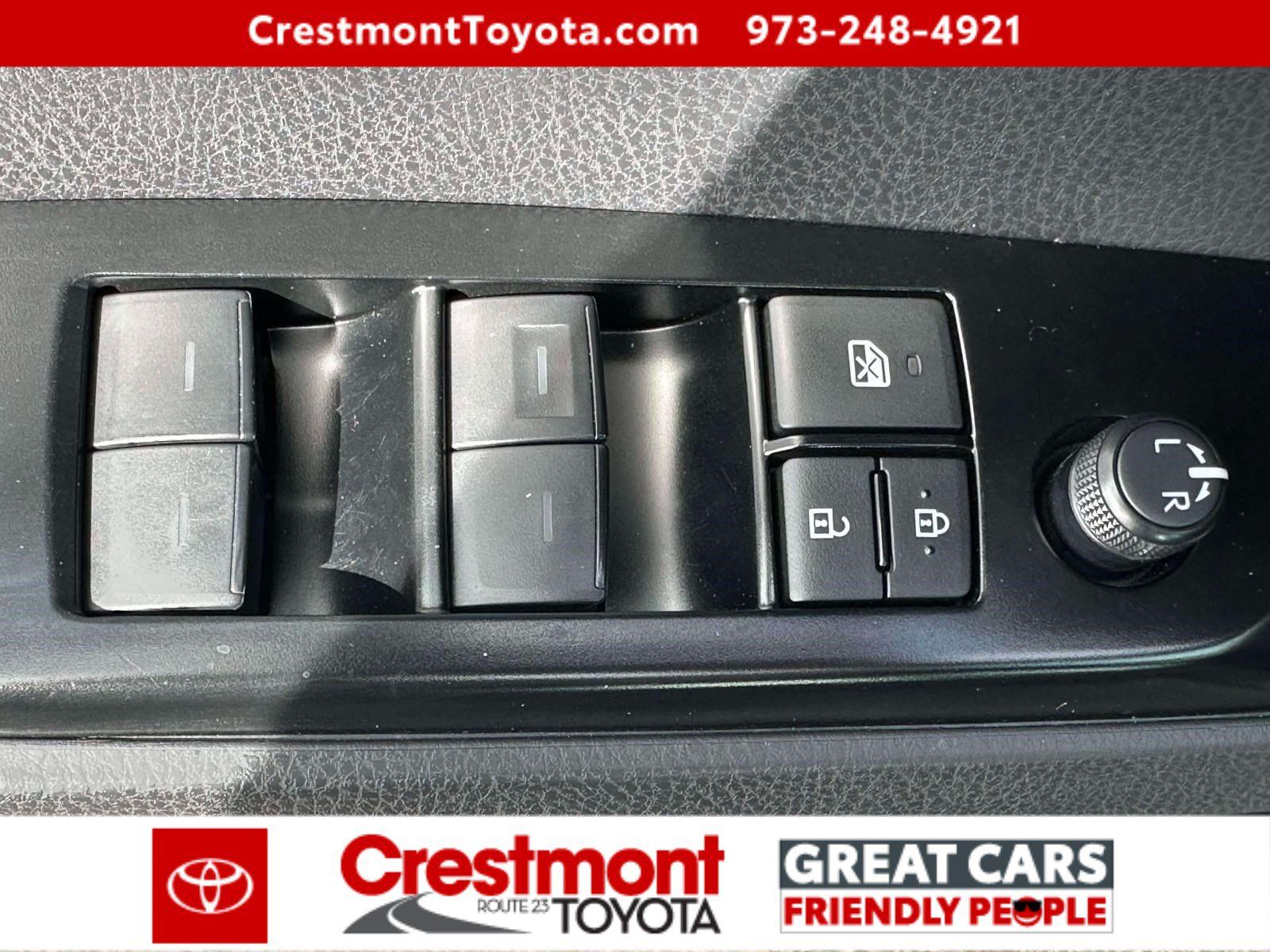 Used 2026 Toyota Camry SE w/ Convenience Package AWD/4WD image 13