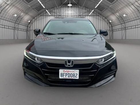 Used 2018 Honda Accord LX image 2