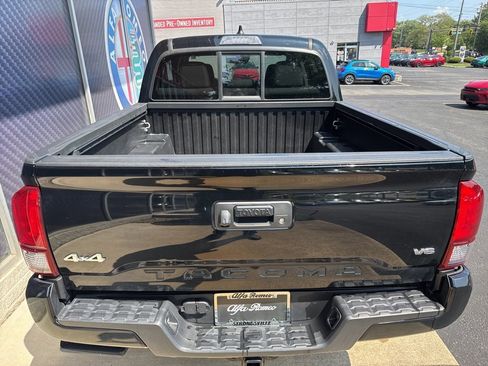 Used 2023 Toyota Tacoma SR image 10