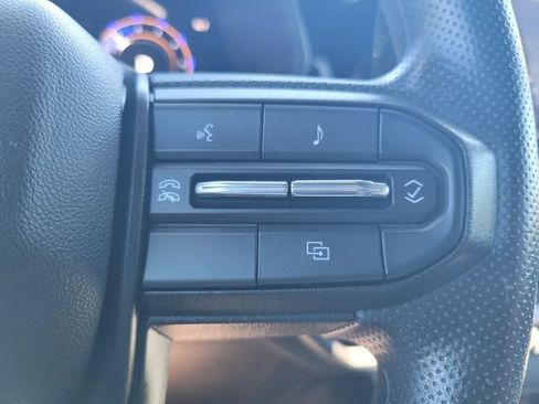 Used 2024 Chevrolet Colorado W/T w/ WT Convenience Package RWD image 26