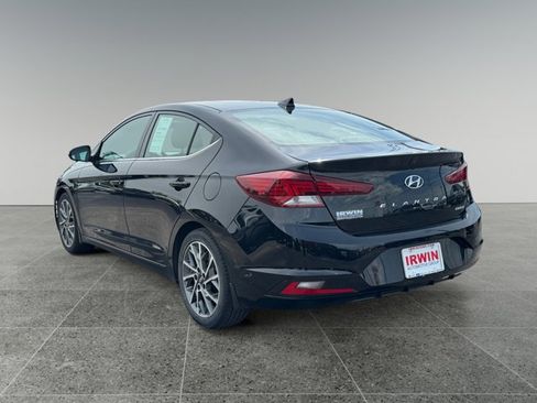 Used 2019 Hyundai Elantra Limited w/ Ultimate Package 02 FWD image 3