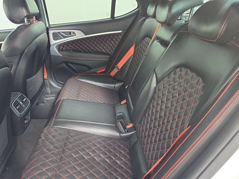 Used 2022 Genesis G70 3.3T RWD image 37