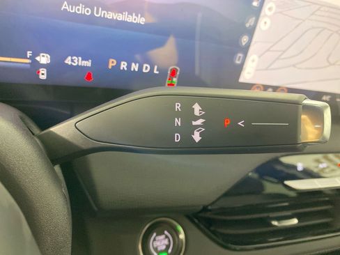 Used 2026 Buick Enclave Preferred w/ Power Package image 20