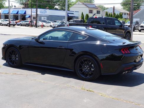 Used 2025 Ford Mustang GT w/ Mustang Nite Pony Package RWD image 2