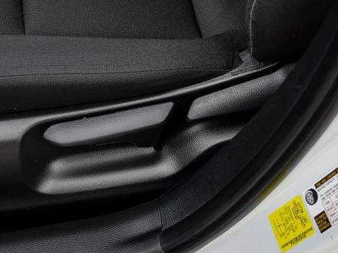 Used 2024 Toyota Corolla LE FWD image 18
