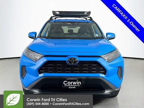Used 2019 Toyota RAV4 LE w/ All Weather Liner Package AWD/4WD image 4