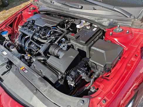 Used 2024 Hyundai Elantra SEL image 30