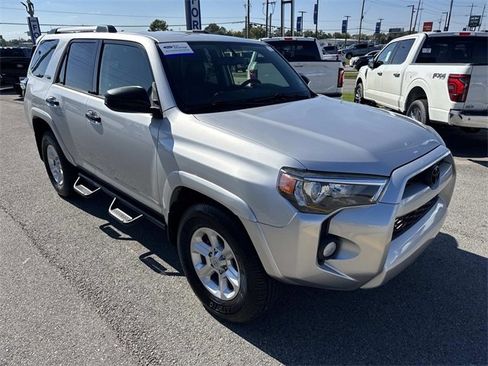 Used 2019 Toyota 4Runner SR5 image 3