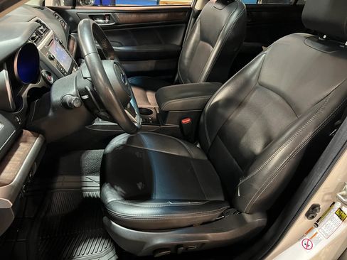 Used 2019 Subaru Outback 2.5i Limited AWD/4WD image 10