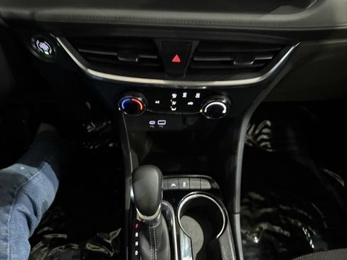 Used 2025 Buick Encore GX Preferred image 20