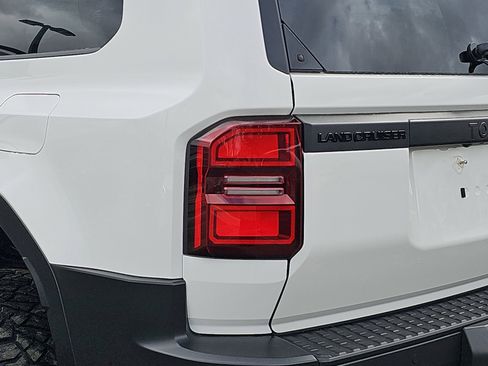 Used 2025 Toyota Land Cruiser 1958 image 33