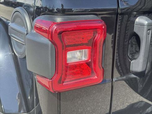 Certified 2024 Jeep Wrangler Unlimited Sahara AWD/4WD image 10