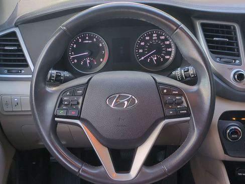 Used 2017 Hyundai Tucson SE Plus FWD image 17