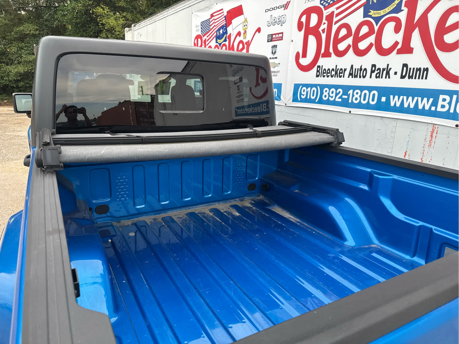 Used 2023 Jeep Gladiator Sport AWD/4WD image 21