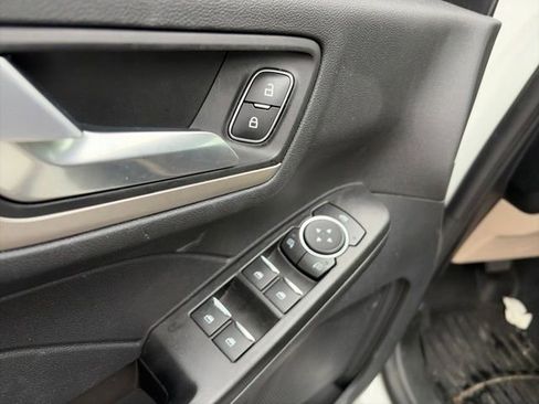 Used 2022 Ford Escape SEL FWD image 33