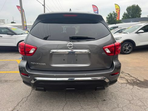 Used 2019 Nissan Pathfinder S FWD image 22