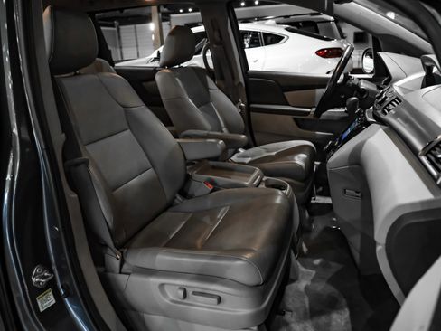 Used 2017 Honda Odyssey EX-L image 32
