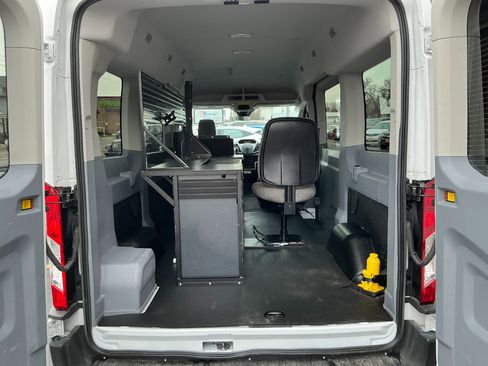 Used 2019 Ford Transit 150 XLT image 19
