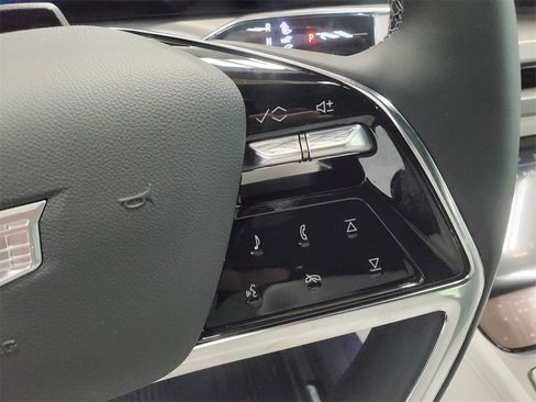 New 2026 Cadillac Vistiq Sport w/ LPO, Floor Liner Package image 13