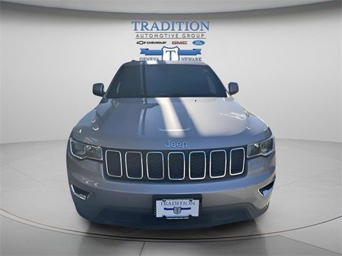 Used 2021 Jeep Grand Cherokee Laredo image 7