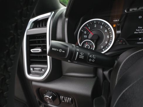 Used 2025 RAM 1500 Big Horn AWD/4WD image 19