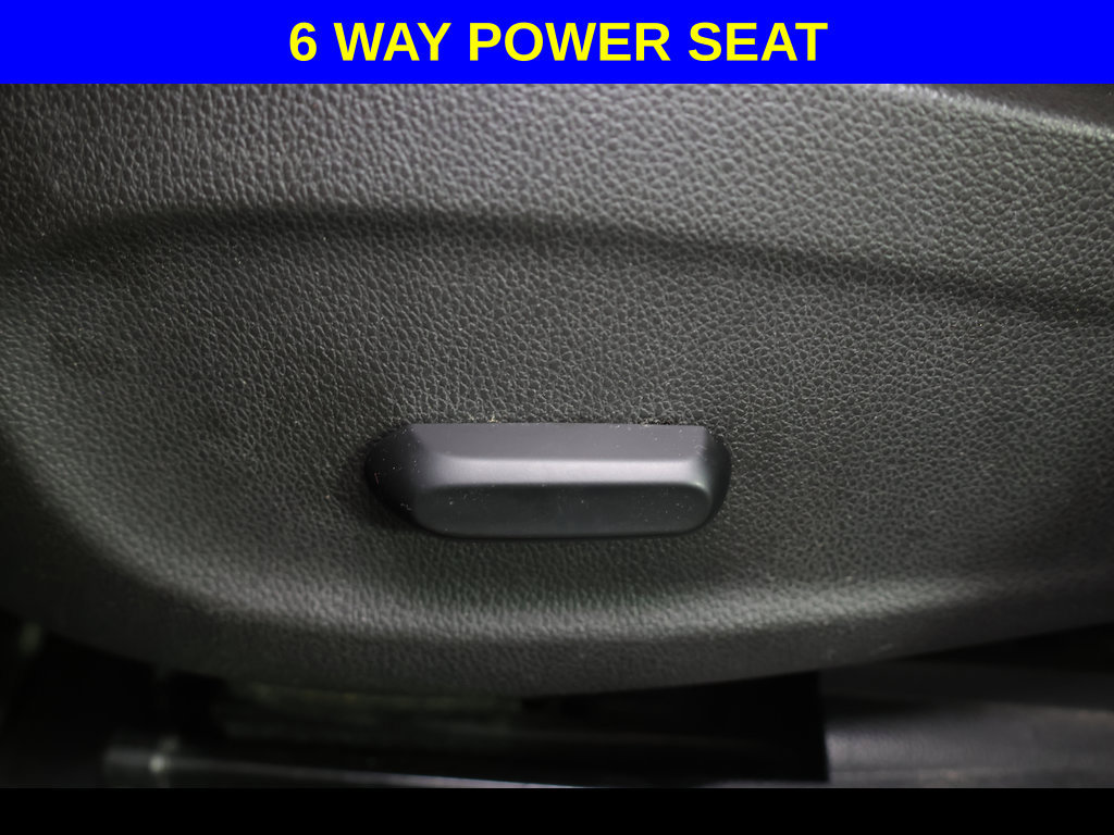 Used 2016 Chevrolet Cruze LT FWD image 3