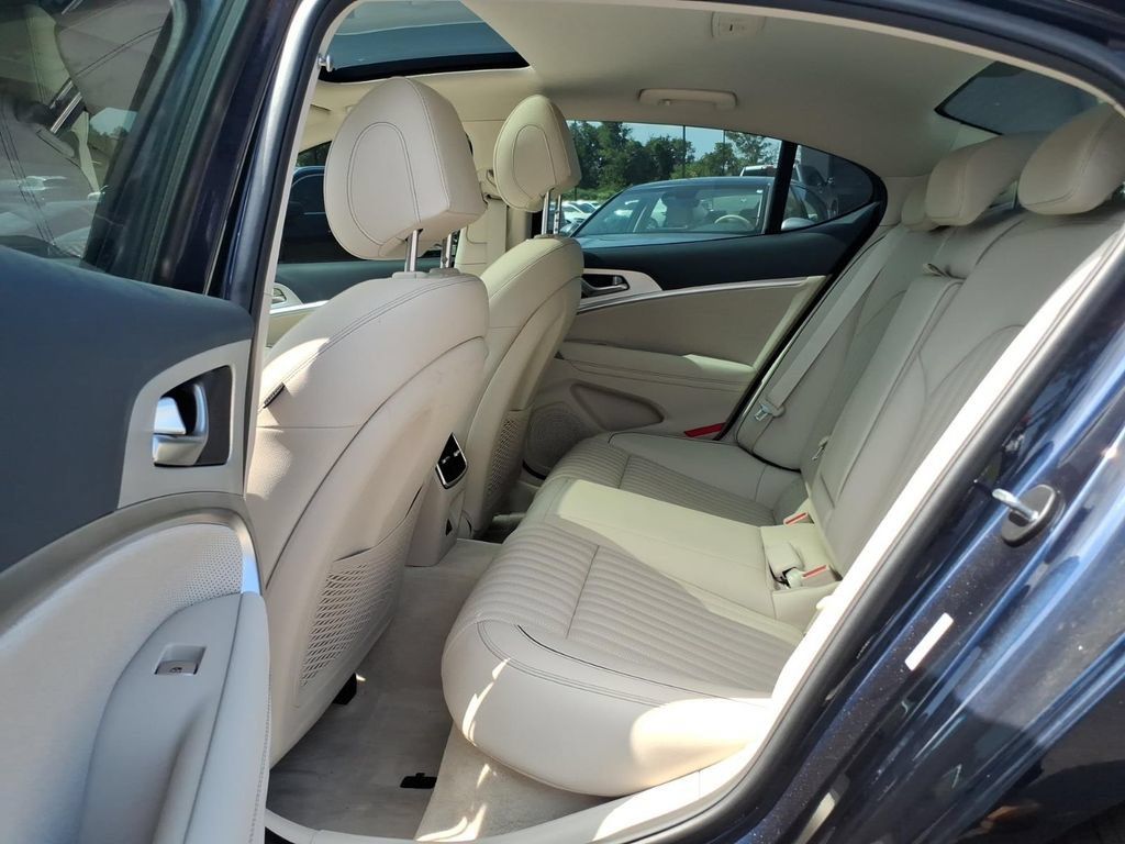 Used 2026 Genesis G70 2.5T Prestige RWD image 11