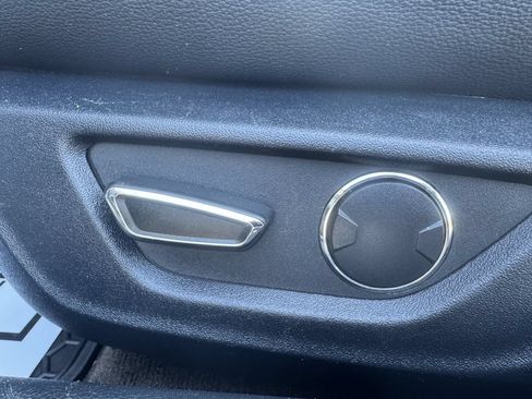 Used 2018 Ford Mustang Premium RWD image 13
