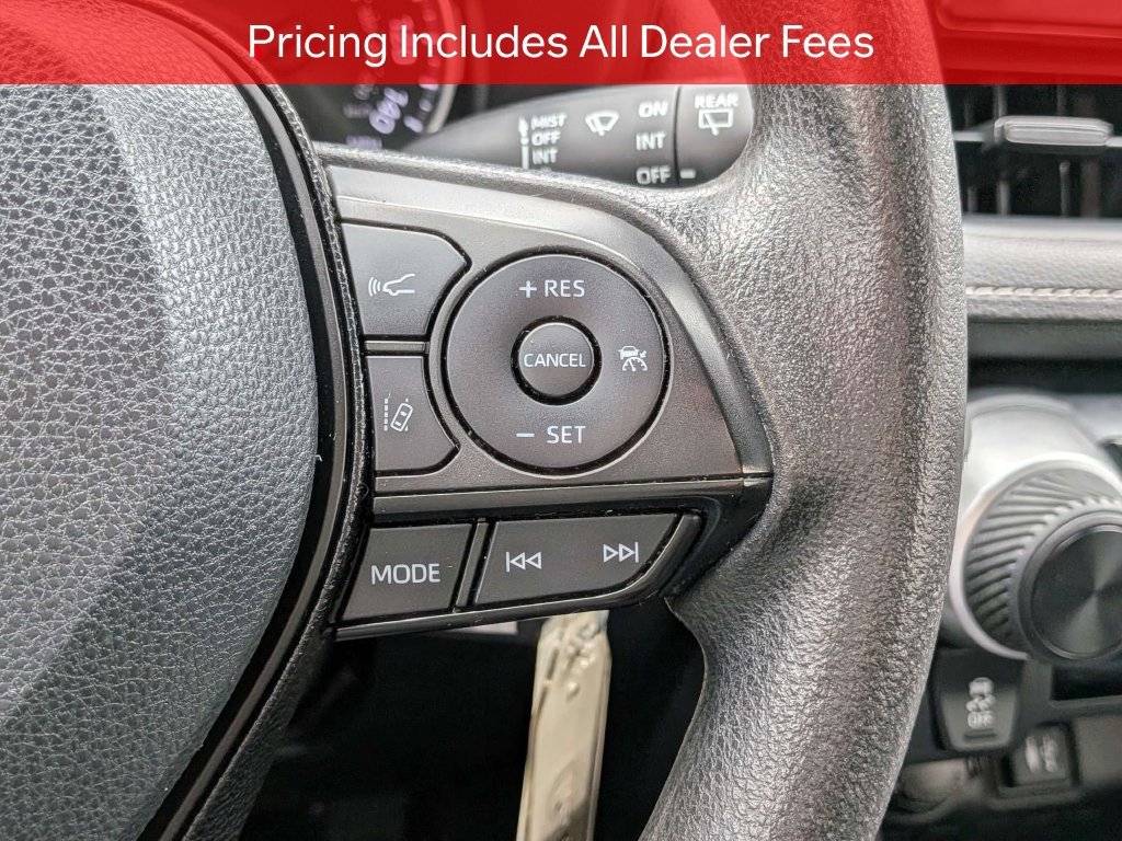 Used 2019 Toyota RAV4 LE FWD image 27
