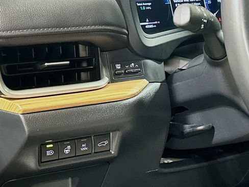 Used 2024 Toyota Grand Highlander AWD Hybrid image 8