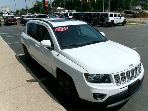 Used 2016 Jeep Compass High Altitude AWD/4WD image 4