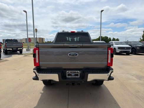 Used 2023 Ford F250 Lariat w/ Lariat Ultimate Package AWD/4WD image 4