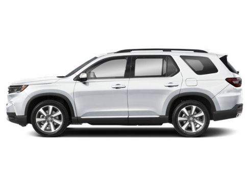 Used 2024 Honda Pilot Touring image 3
