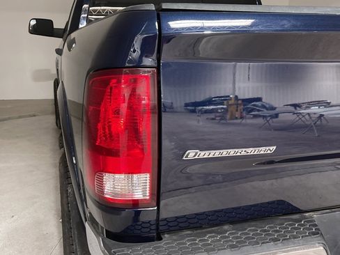 Used 2015 RAM 2500 Outdoorsman image 13