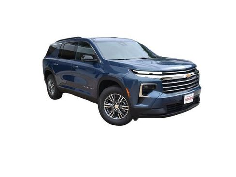 New 2026 Chevrolet Traverse LT w/ Driver Confidence Package image 2