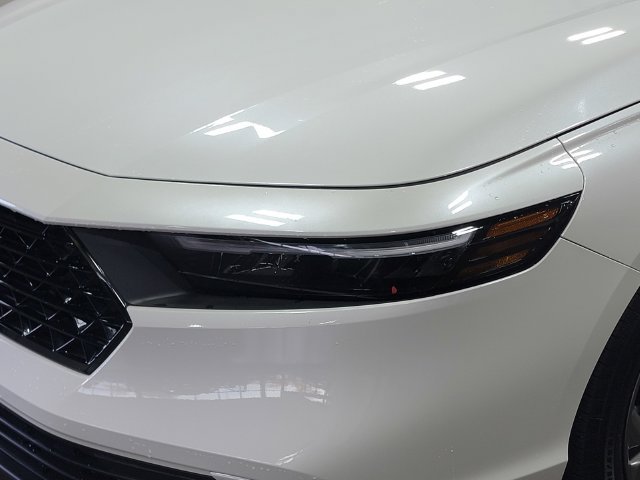 Certified 2024 Honda Accord EX image 9