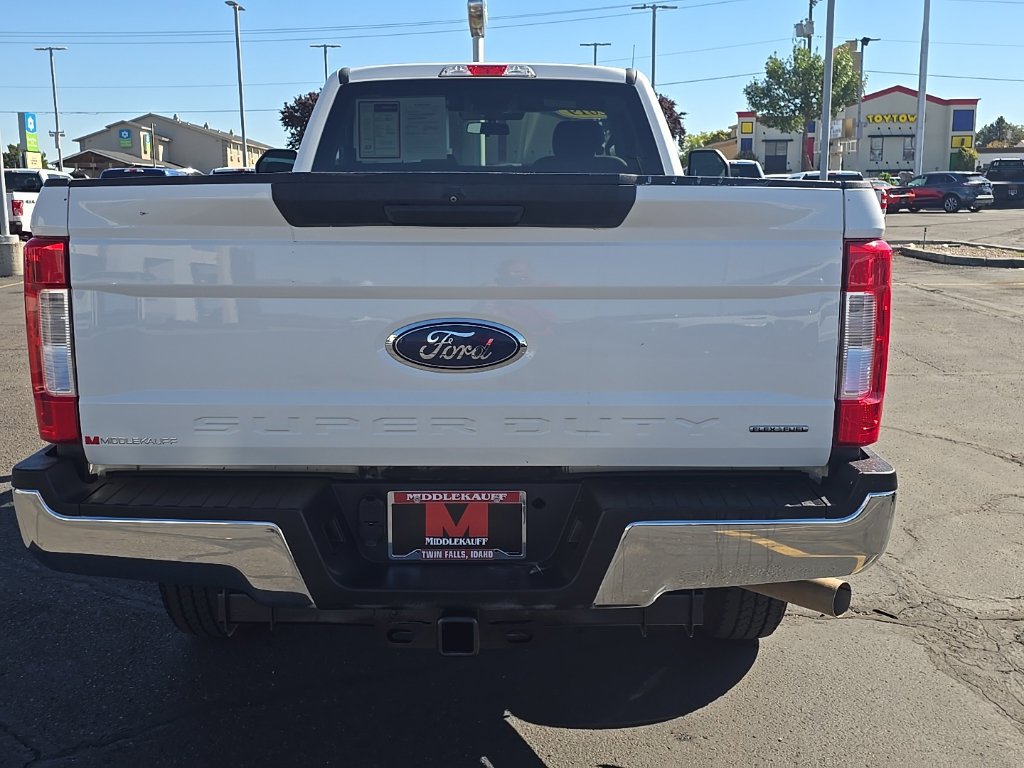 Used 2019 Ford F250 XL w/ XL Value Package AWD/4WD image 4