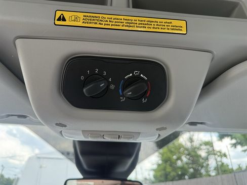 Used 2019 Ford Transit 350 XL RWD image 31