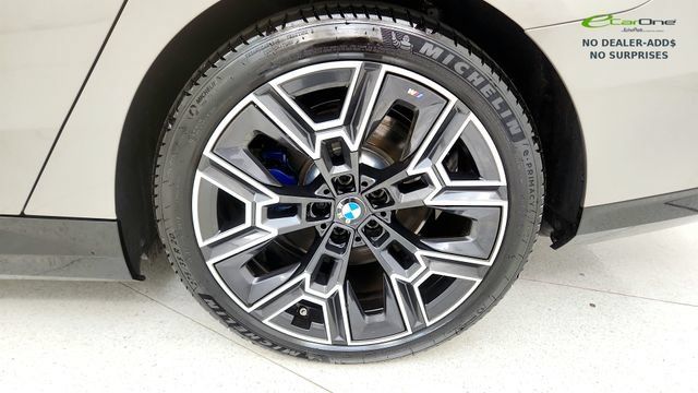 Used 2026 BMW i5 eDrive40 w/ M Sport Package RWD image 78