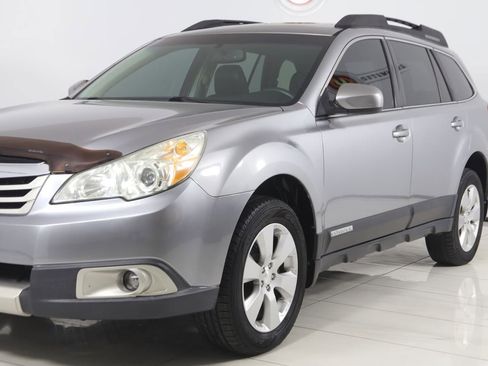 Used 2011 Subaru Outback 2.5i Limited w/ PWR Moonroof Pkg image 46