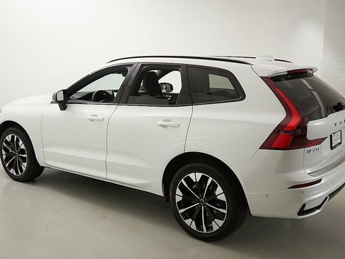 Certified 2026 Volvo XC60 B5 Plus AWD/4WD image 7